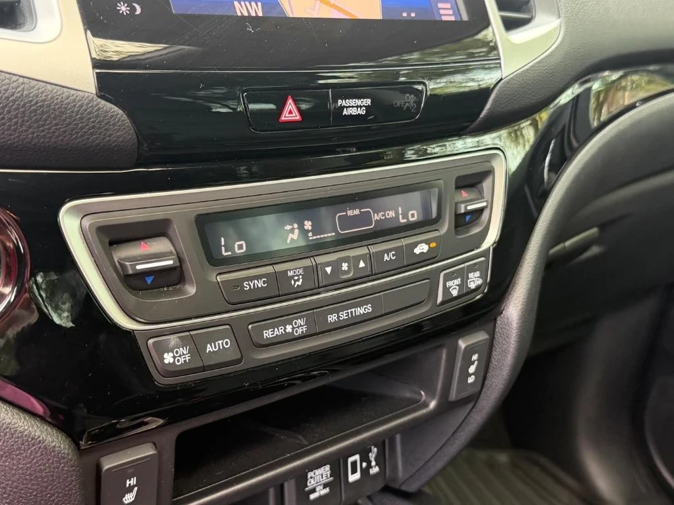 2019 Honda Ridgeline 2nd Gen - Image 17 of 31