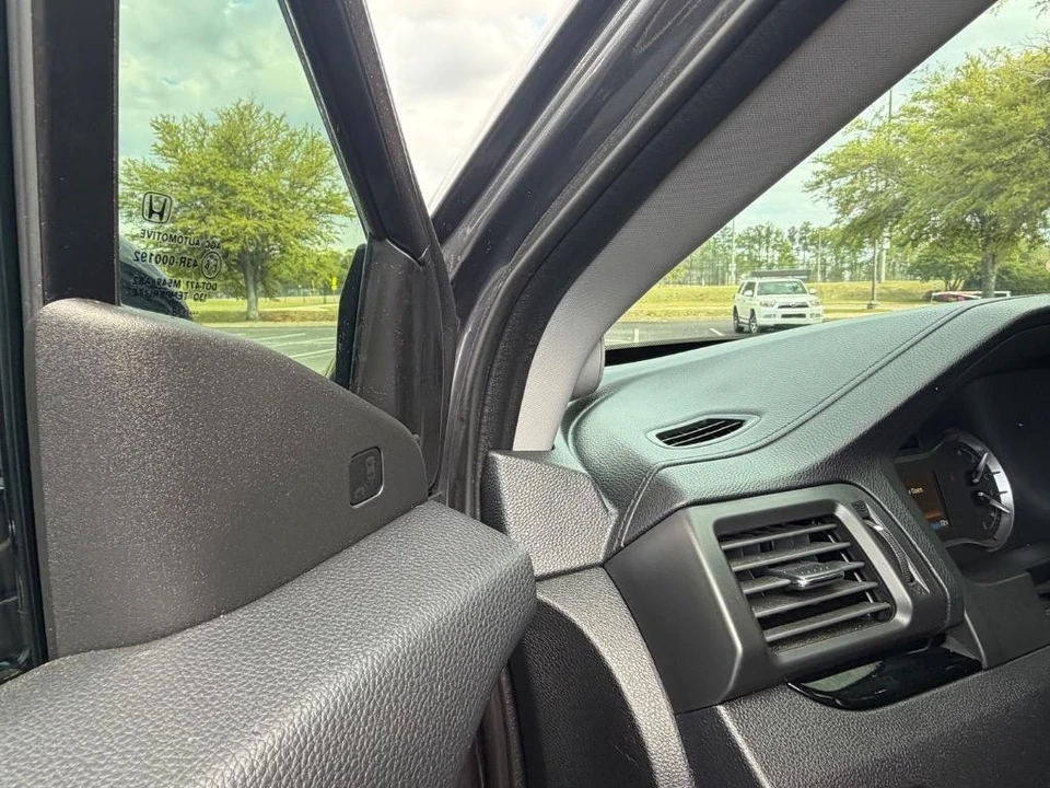 2019 Honda Ridgeline 2nd Gen - Image 3 of 31