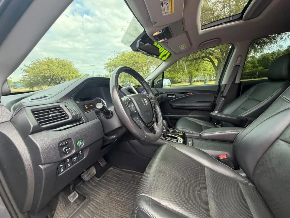 2019 Honda Ridgeline 2nd Gen - Image 7 of 31