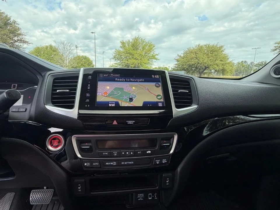 2019 Honda Ridgeline 2nd Gen - Image 15 of 31