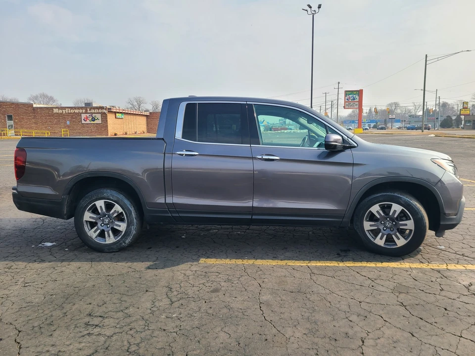 2019 Honda Ridgeline 2nd Gen - Image 6 of 21