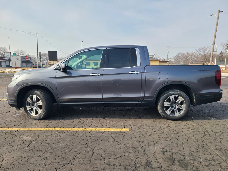 2019 Honda Ridgeline 2nd Gen - Image 2 of 21