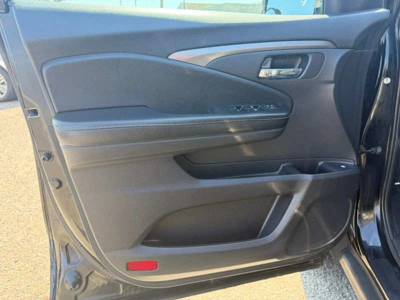 2019 Honda Ridgeline 2nd Gen - Image 9 of 12