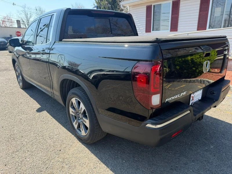 2019 Honda Ridgeline 2nd Gen - Image 2 of 12