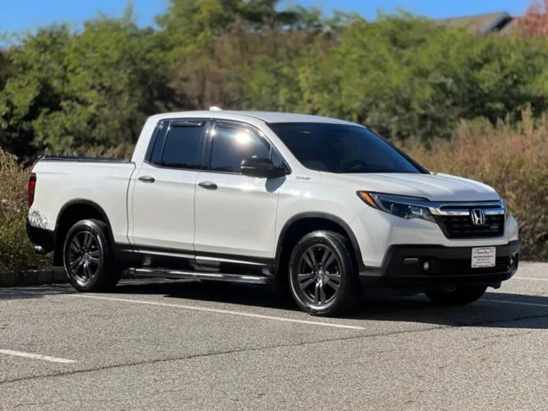 2019 Honda Ridgeline 2nd Gen - Image 2 of 12