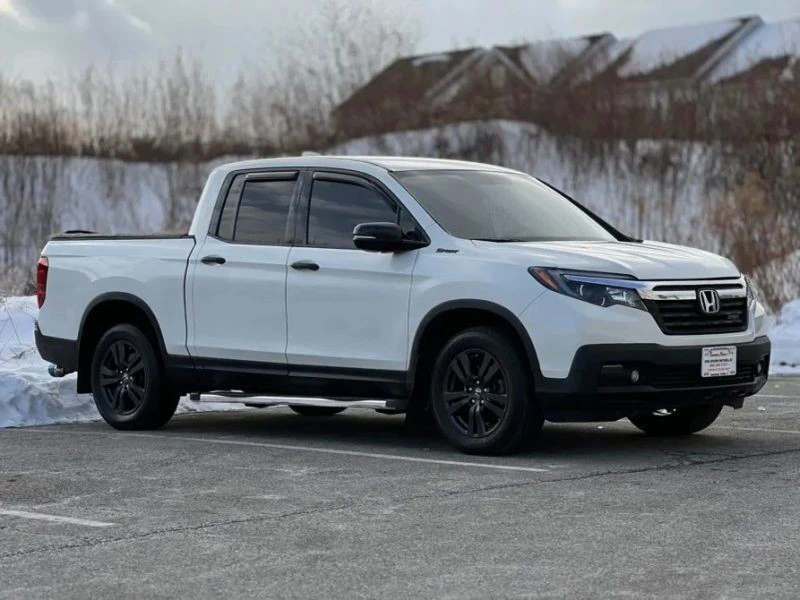 2019 Honda Ridgeline 2nd Gen - Image 2 of 12