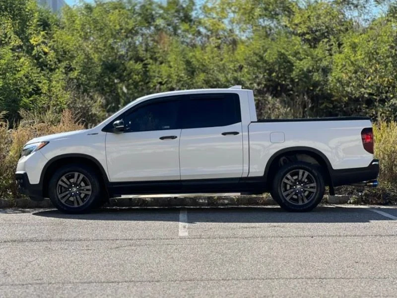 2019 Honda Ridgeline 2nd Gen - Image 5 of 12