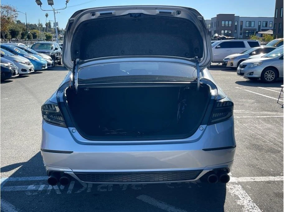 2019 Honda Accord 10th Gen - Image 16 of 20