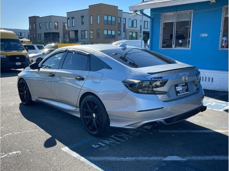 2019 Honda Accord 10th Gen - Image 6 of 20