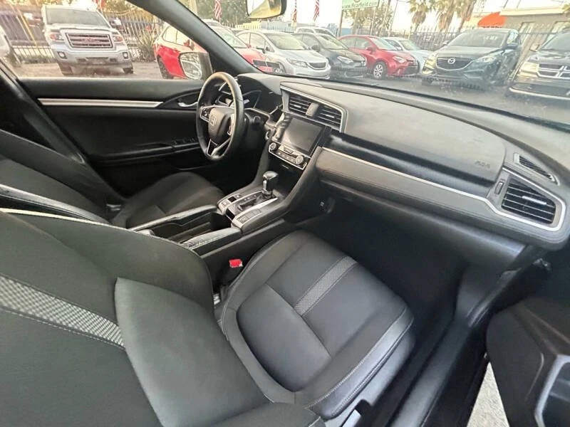 2019 Honda Civic 10th Gen - Image 11 of 12