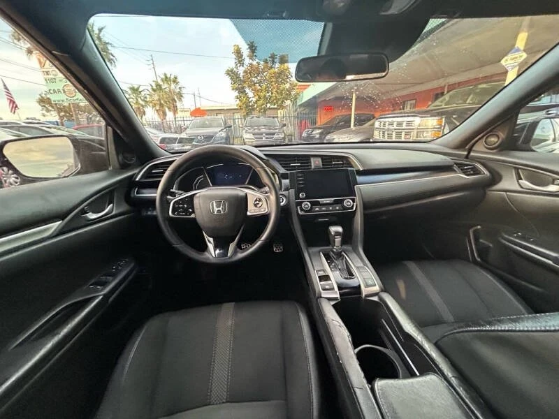 2019 Honda Civic 10th Gen - Image 9 of 12