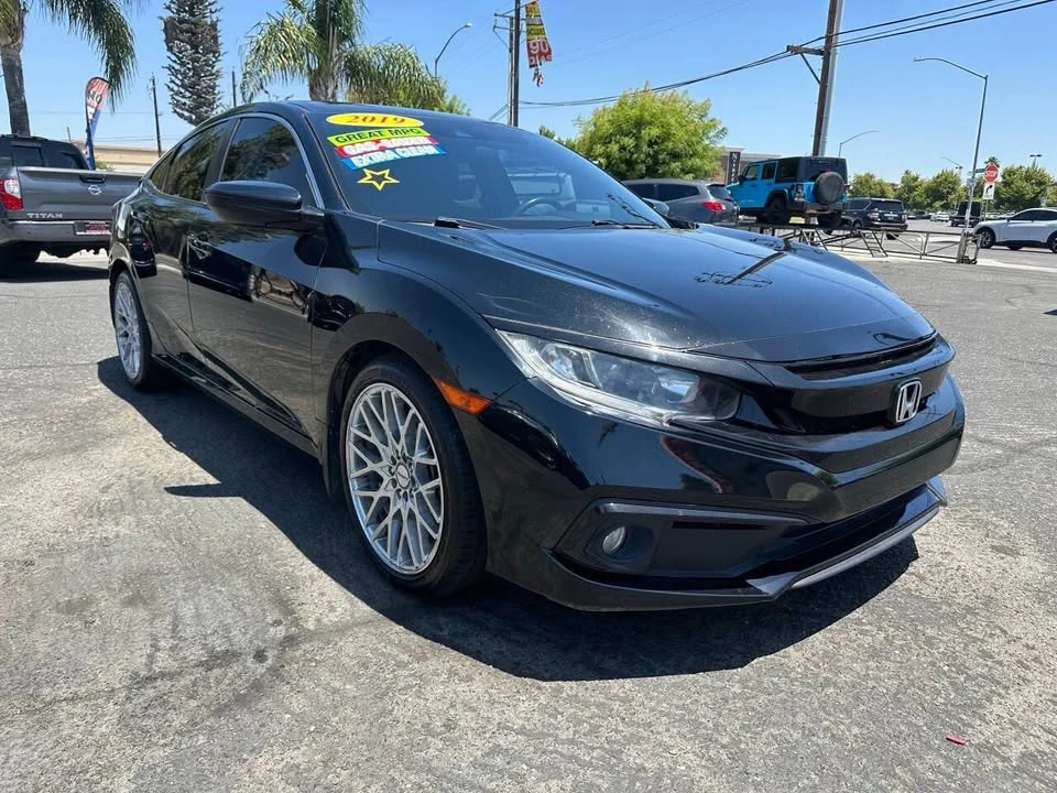 2019 Honda Civic 10th Gen - Image 8 of 20