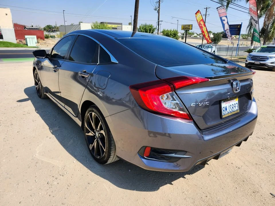 2019 Honda Civic 10th Gen - Image 6 of 15