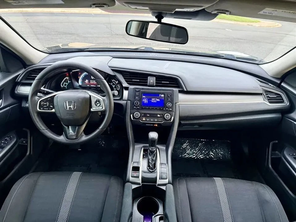 2019 Honda Civic 10th Gen - Image 11 of 14