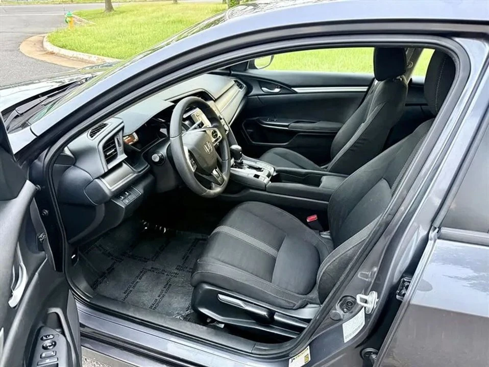 2019 Honda Civic 10th Gen - Image 6 of 14