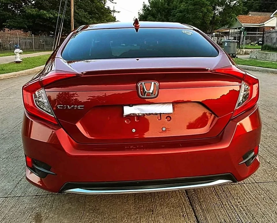 2019 Honda Civic 10th Gen - Image 4 of 17