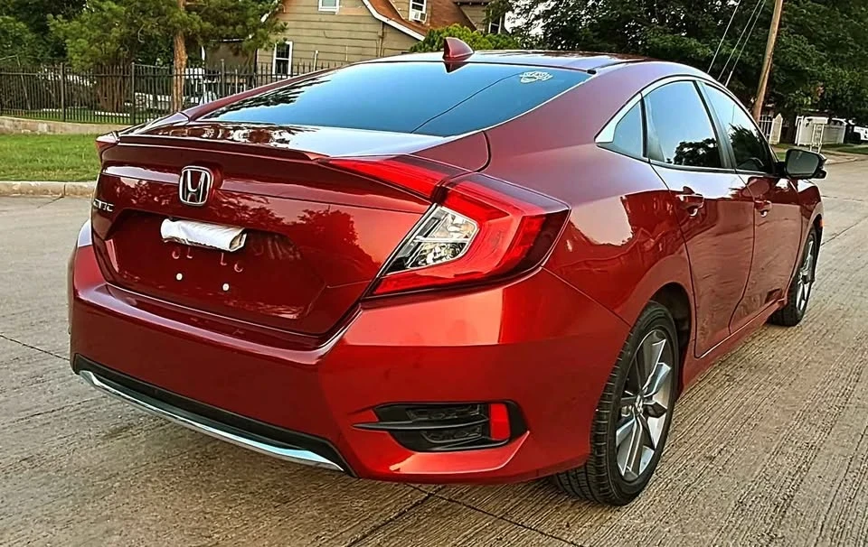 2019 Honda Civic 10th Gen - Image 5 of 17