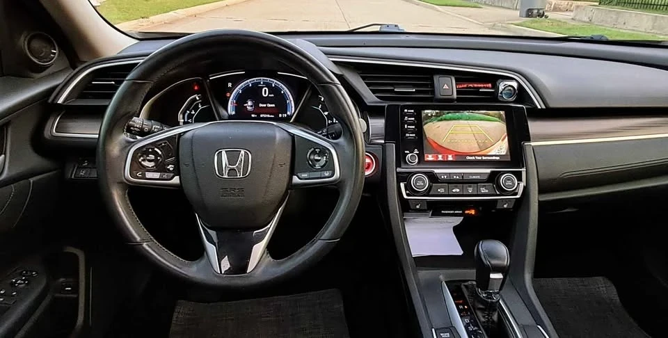 2019 Honda Civic 10th Gen - Image 14 of 17