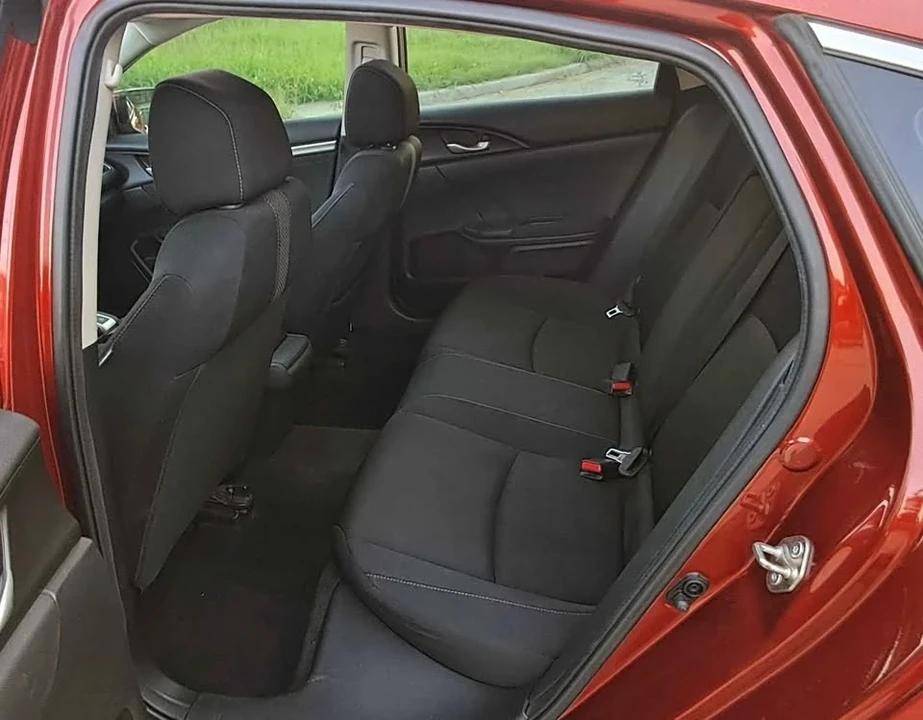 2019 Honda Civic 10th Gen - Image 11 of 17
