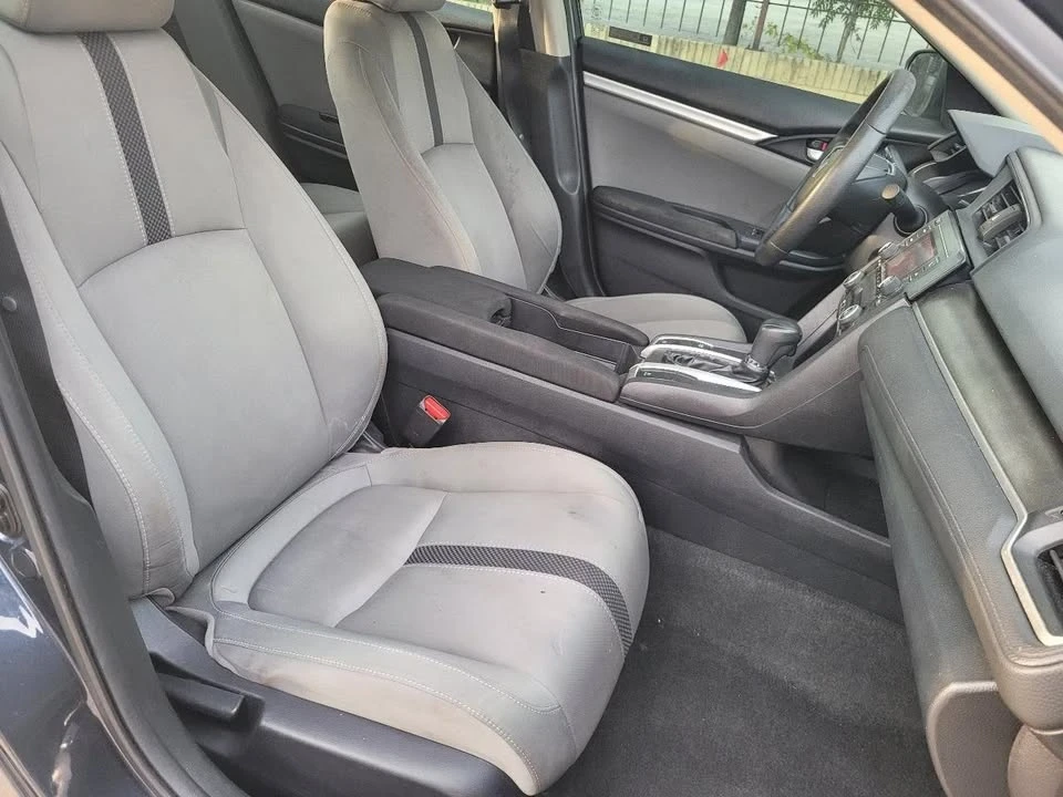 2019 Honda Civic 10th Gen - Image 14 of 20