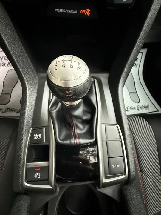 2019 Honda Civic 10th Gen - Image 18 of 20