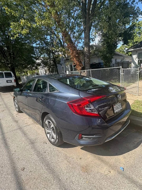 2019 Honda Civic 10th Gen - Image 3 of 6