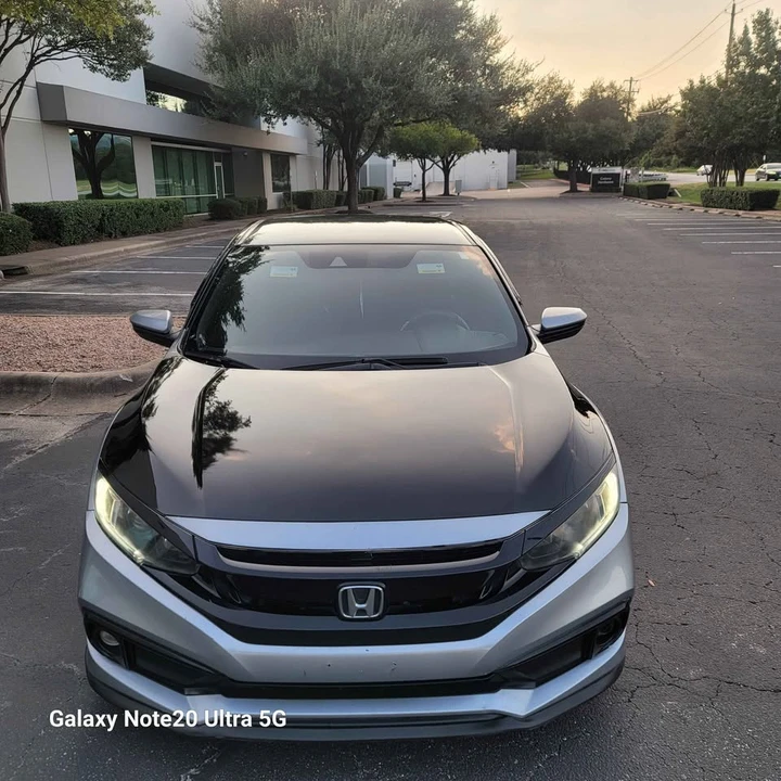 2019 Honda Civic 10th Gen - Image 10 of 17