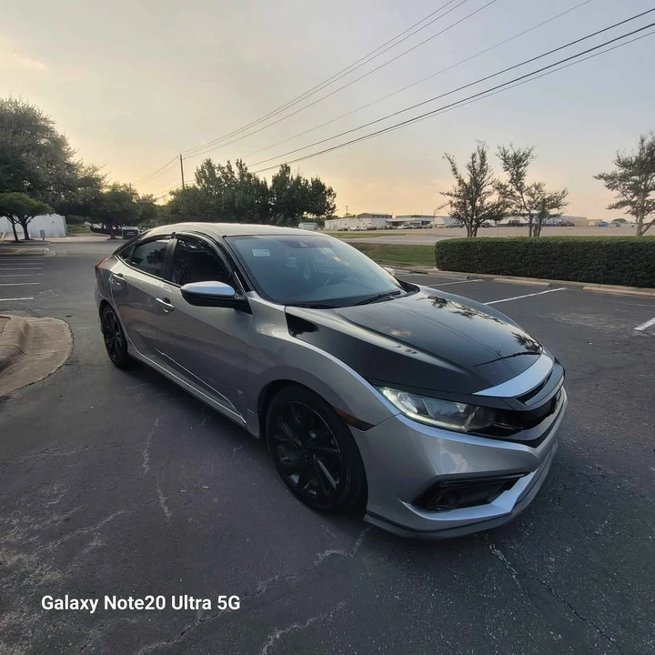 2019 Honda Civic 10th Gen - Image 3 of 17