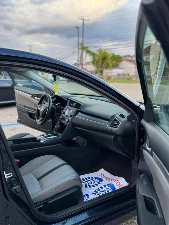 2019 Honda Civic 10th Gen - Image 12 of 12
