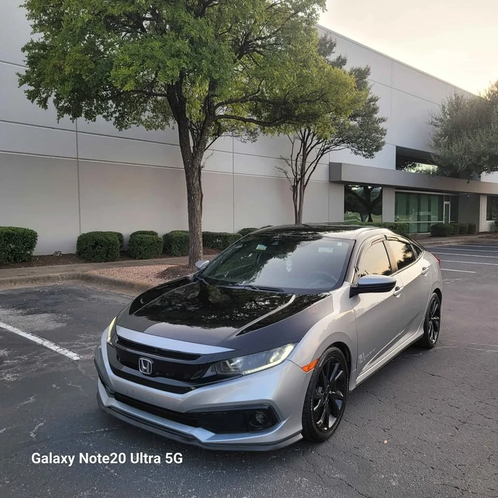 2019 Honda Civic 10th Gen - Image 15 of 17
