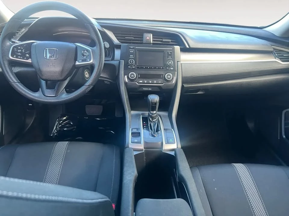 2019 Honda Civic 10th Gen - Image 10 of 20