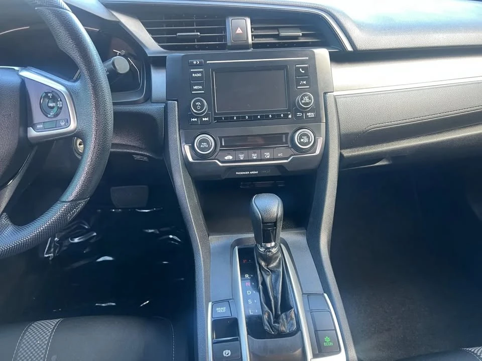 2019 Honda Civic 10th Gen - Image 11 of 20