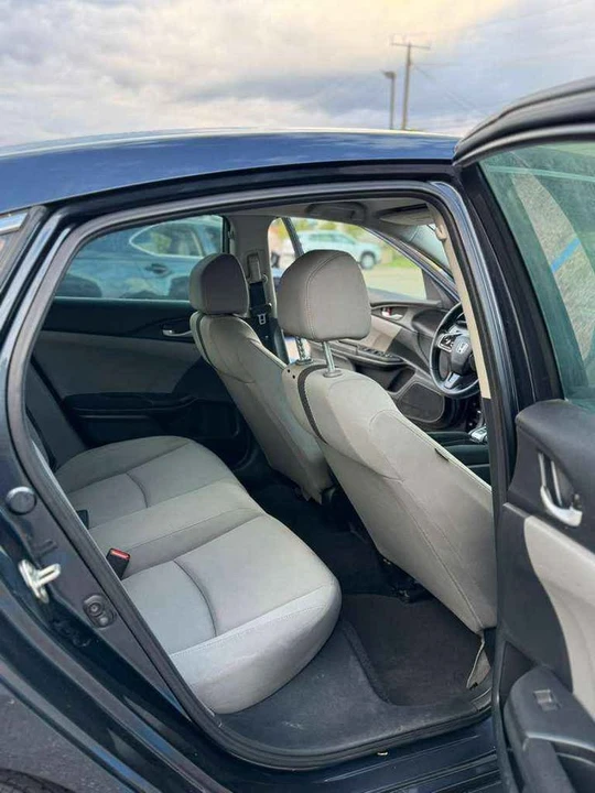 2019 Honda Civic 10th Gen - Image 10 of 12