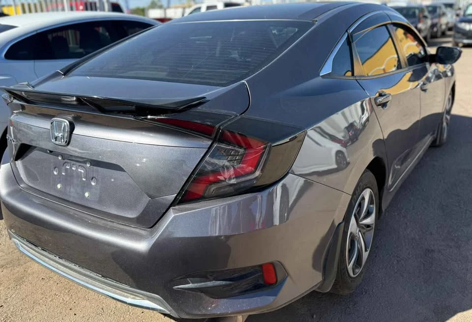 2019 Honda Civic 10th Gen - Image 4 of 4