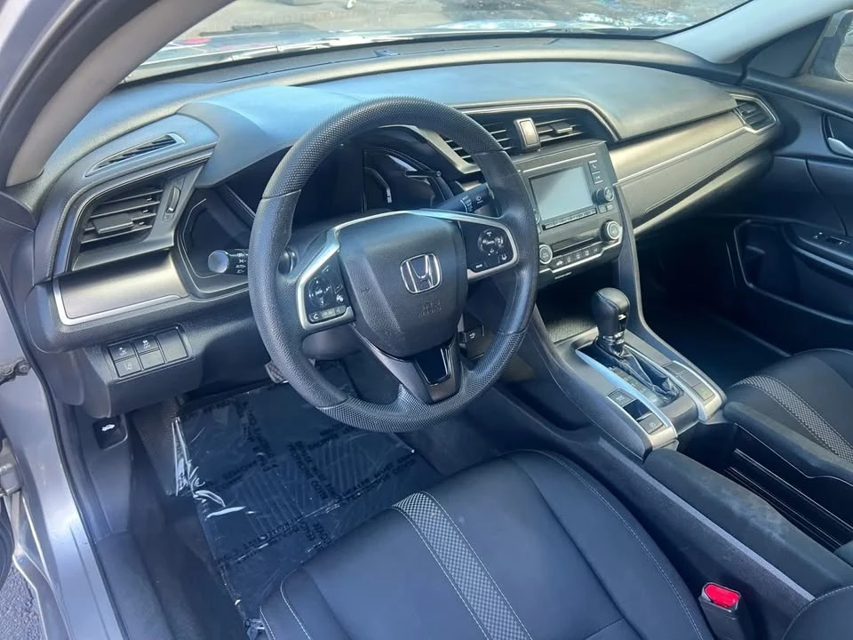2019 Honda Civic 10th Gen - Image 18 of 20