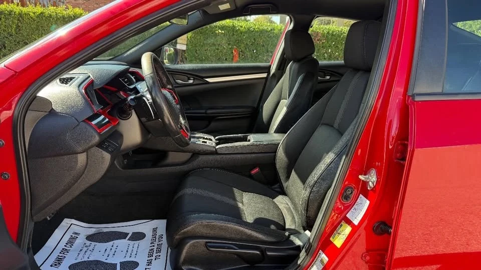 2019 Honda Civic 10th Gen - Image 9 of 14