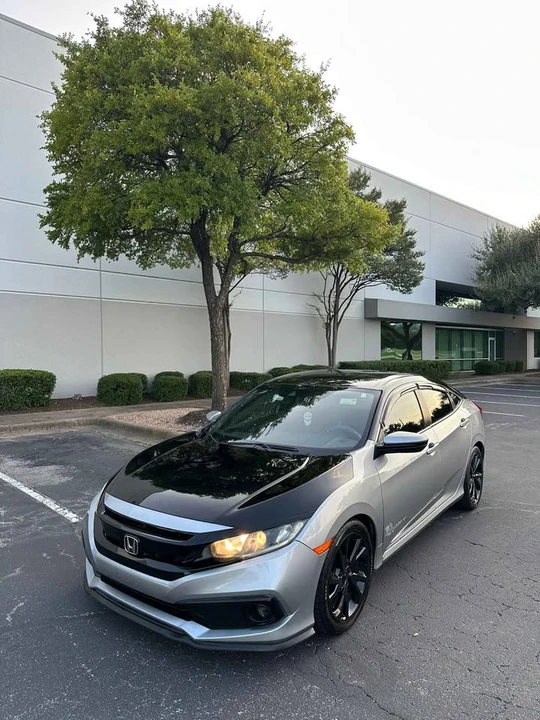 2019 Honda Civic 10th Gen - Image 6 of 17