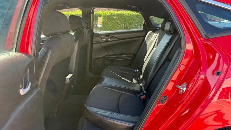 2019 Honda Civic 10th Gen - Image 10 of 14