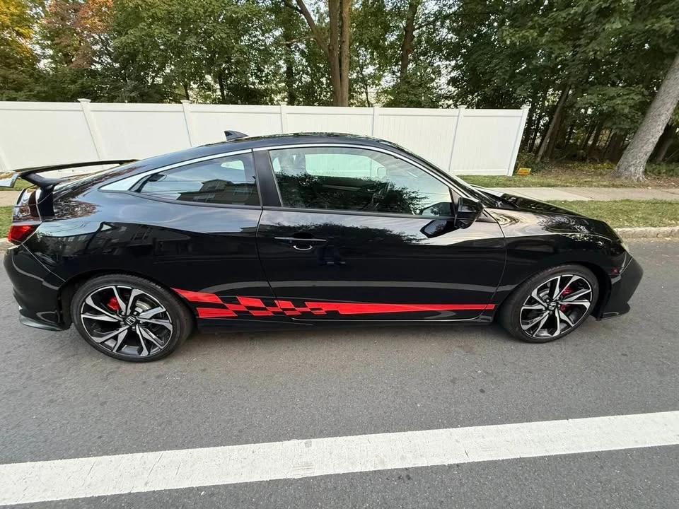 2019 Honda Civic 10th Gen - Image 10 of 20