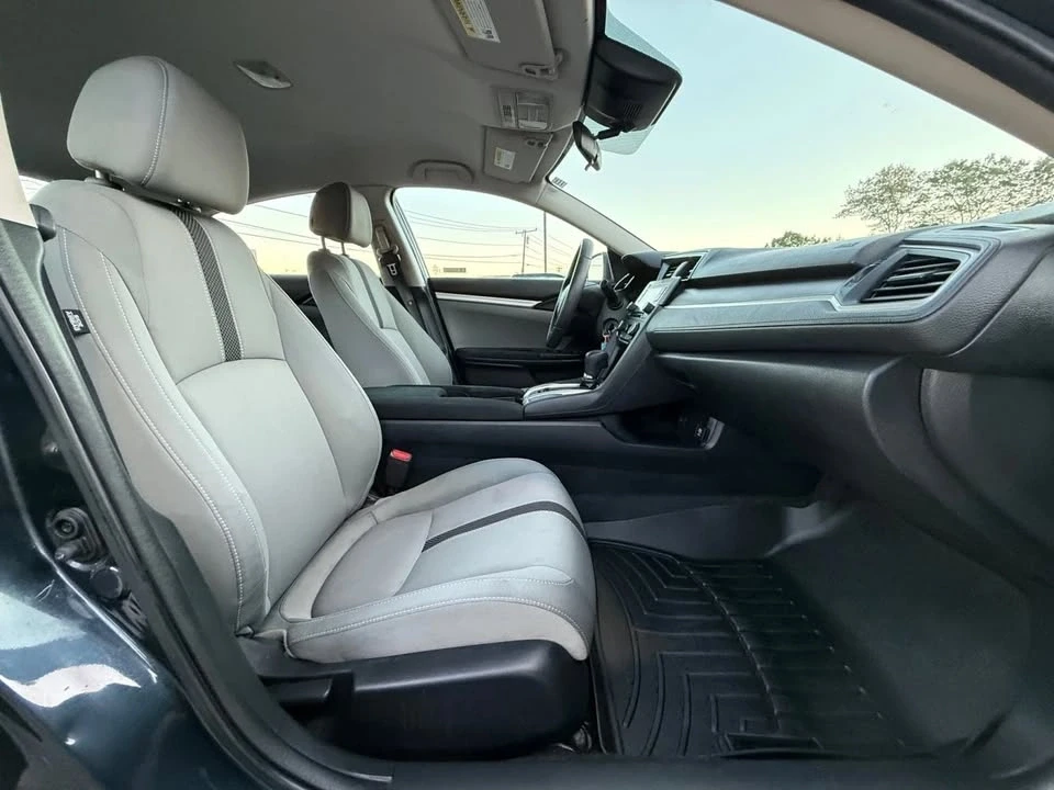 2019 Honda Civic 10th Gen - Image 14 of 20