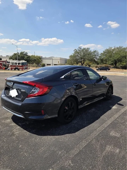 2019 Honda Civic 10th Gen - Image 5 of 8
