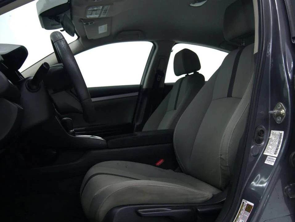 2019 Honda Civic 10th Gen - Image 10 of 13