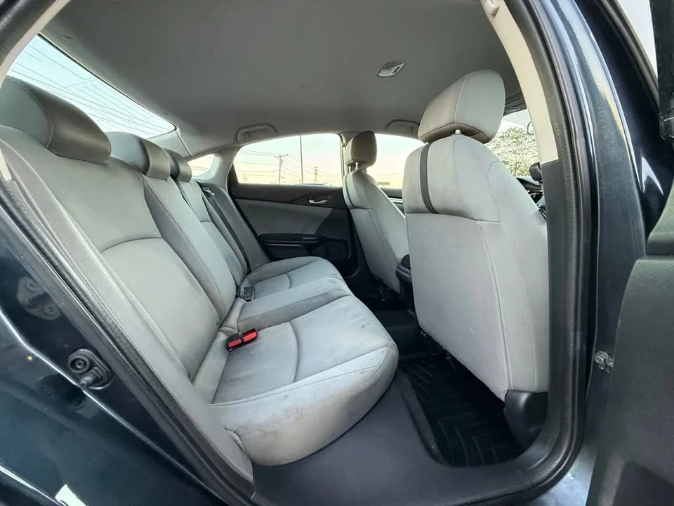 2019 Honda Civic 10th Gen - Image 13 of 20