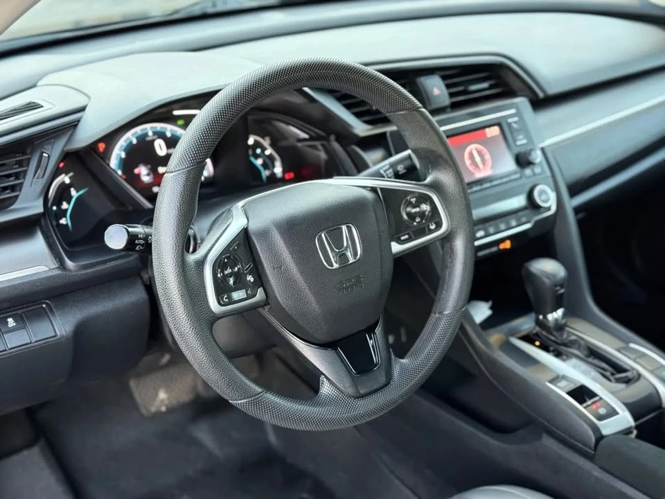 2019 Honda Civic 10th Gen - Image 11 of 20