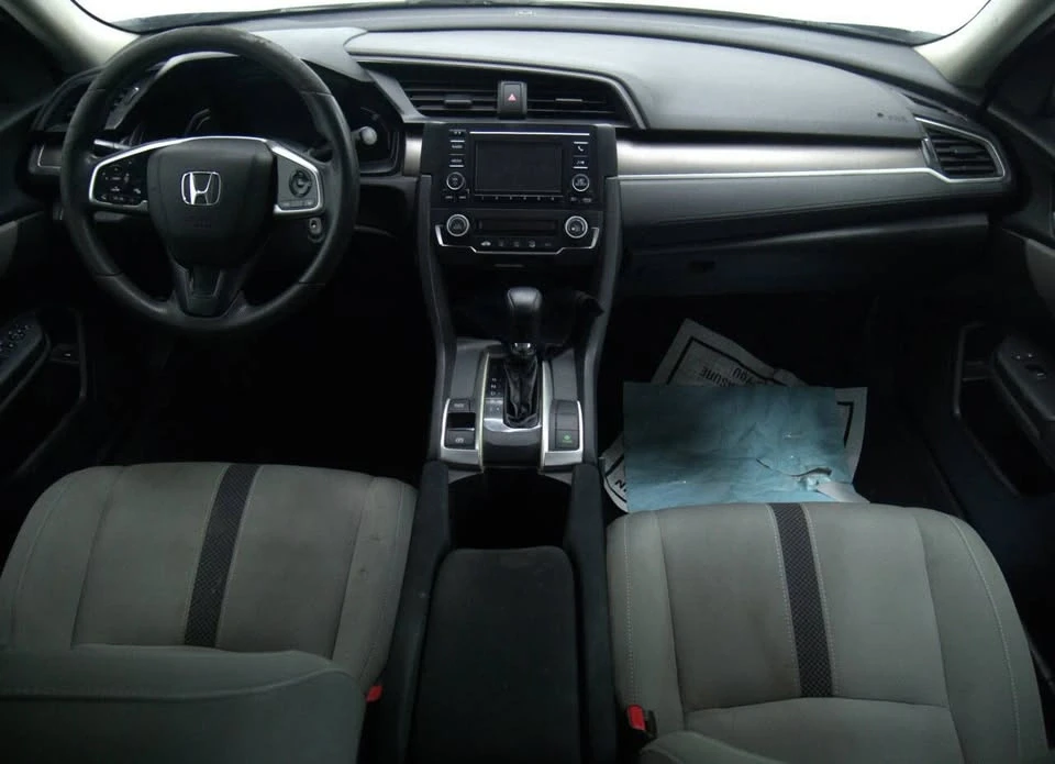 2019 Honda Civic 10th Gen - Image 9 of 13