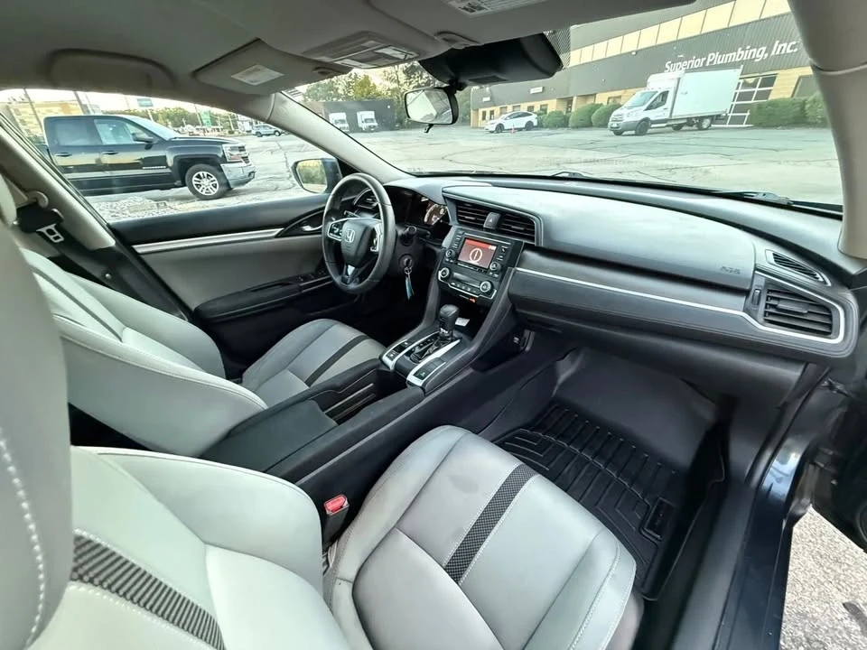 2019 Honda Civic 10th Gen - Image 15 of 20