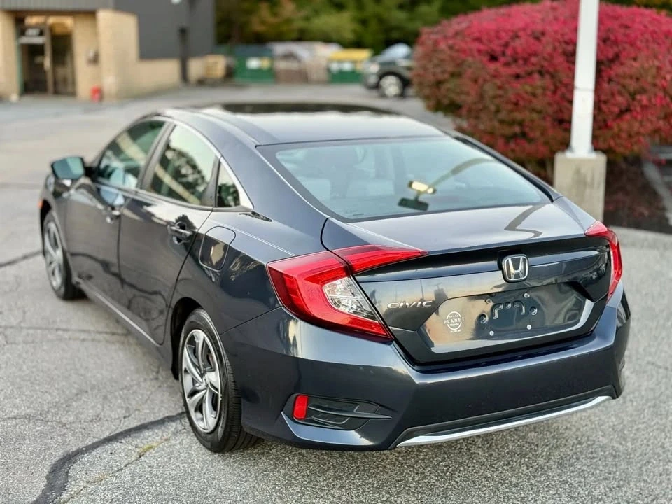 2019 Honda Civic 10th Gen - Image 8 of 20