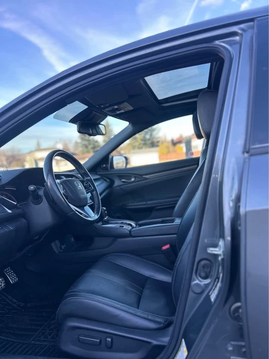 2019 Honda Civic 10th Gen - Image 11 of 20