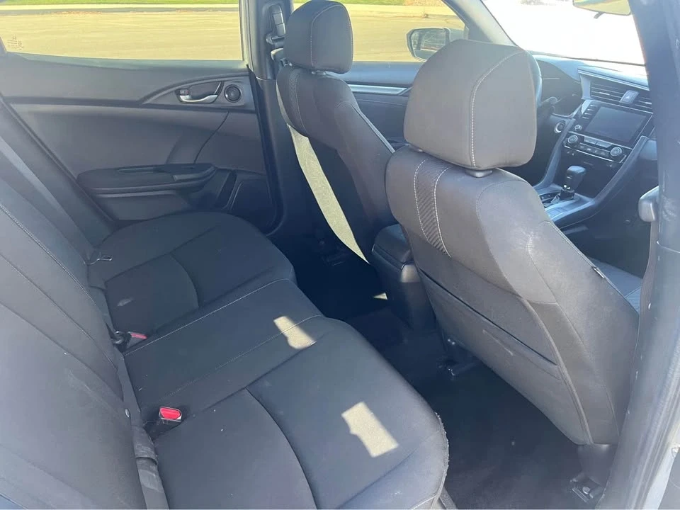 2019 Honda Civic 10th Gen - Image 13 of 17