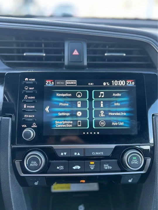 2019 Honda Civic 10th Gen - Image 12 of 20
